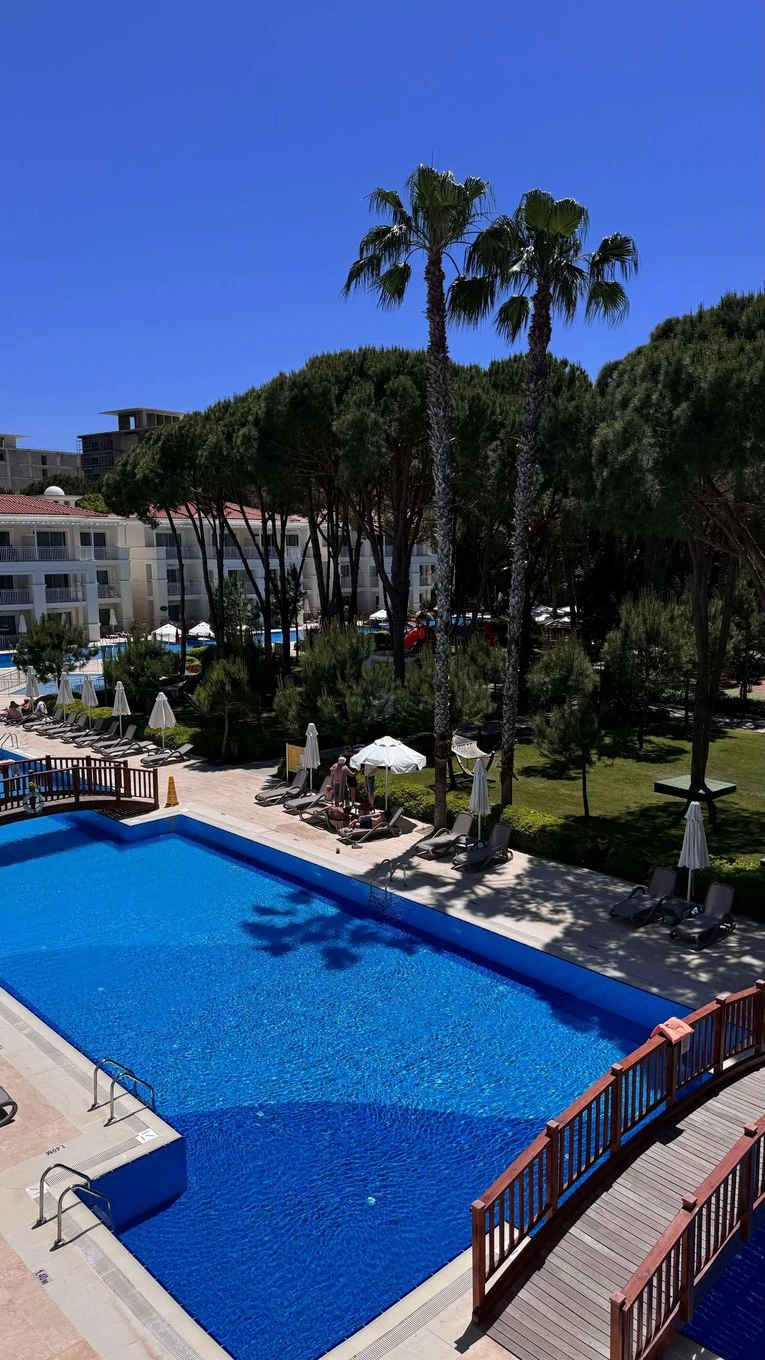 Фото отеля BELLIS DELUXE HOTEL