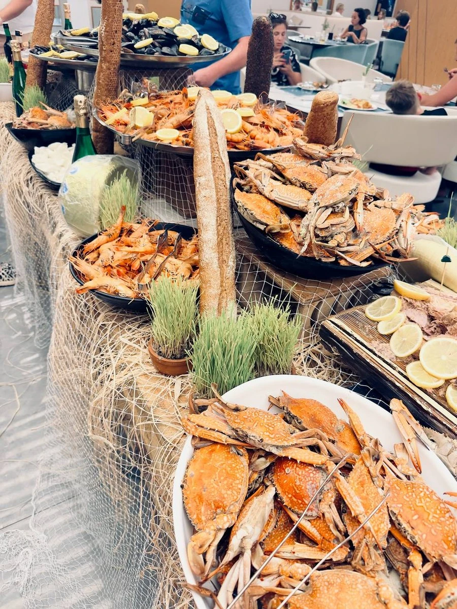 Фото отеля SERENITY QUEEN HOTEL