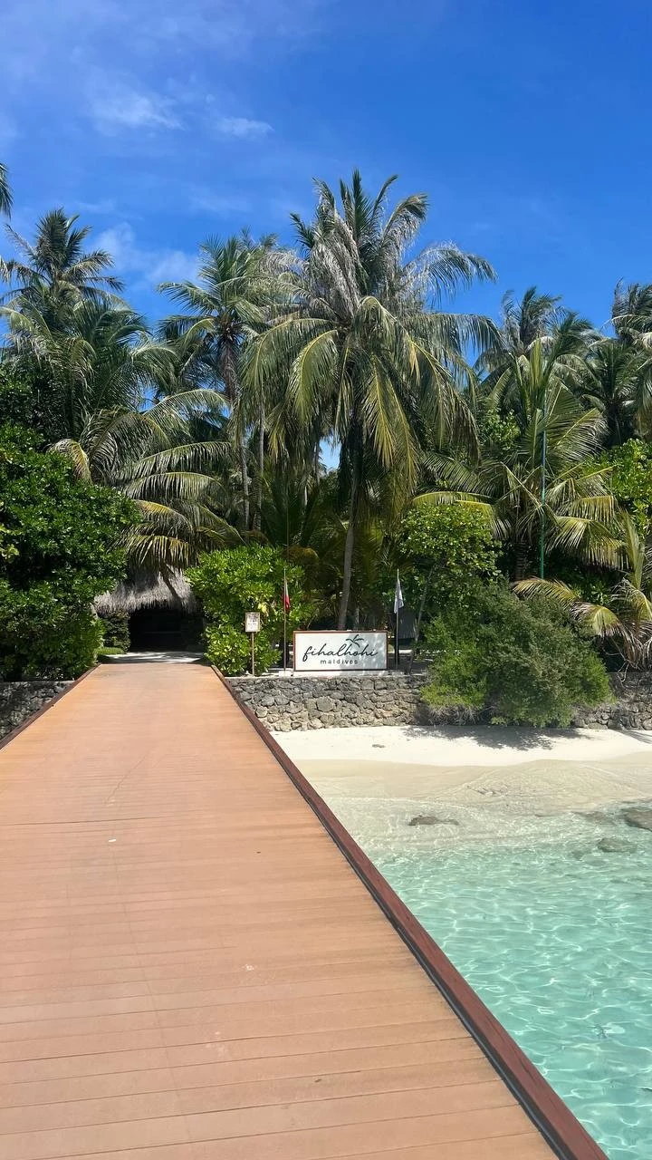 Фото отеля FIHALHOHI MALDIVES (EX. FIHALHOHI ISLAND RESORT)