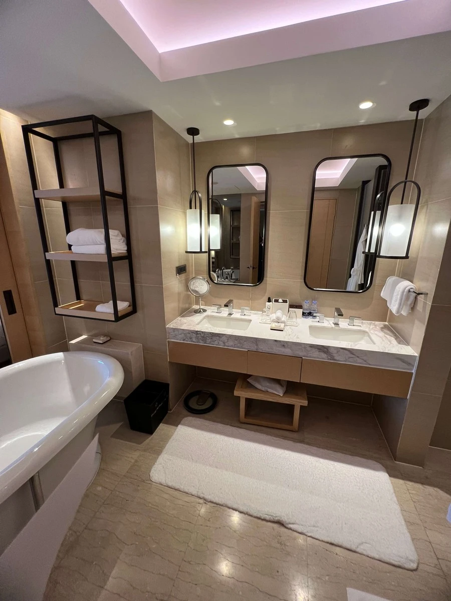 Фото отеля THE RITZ CARLTON