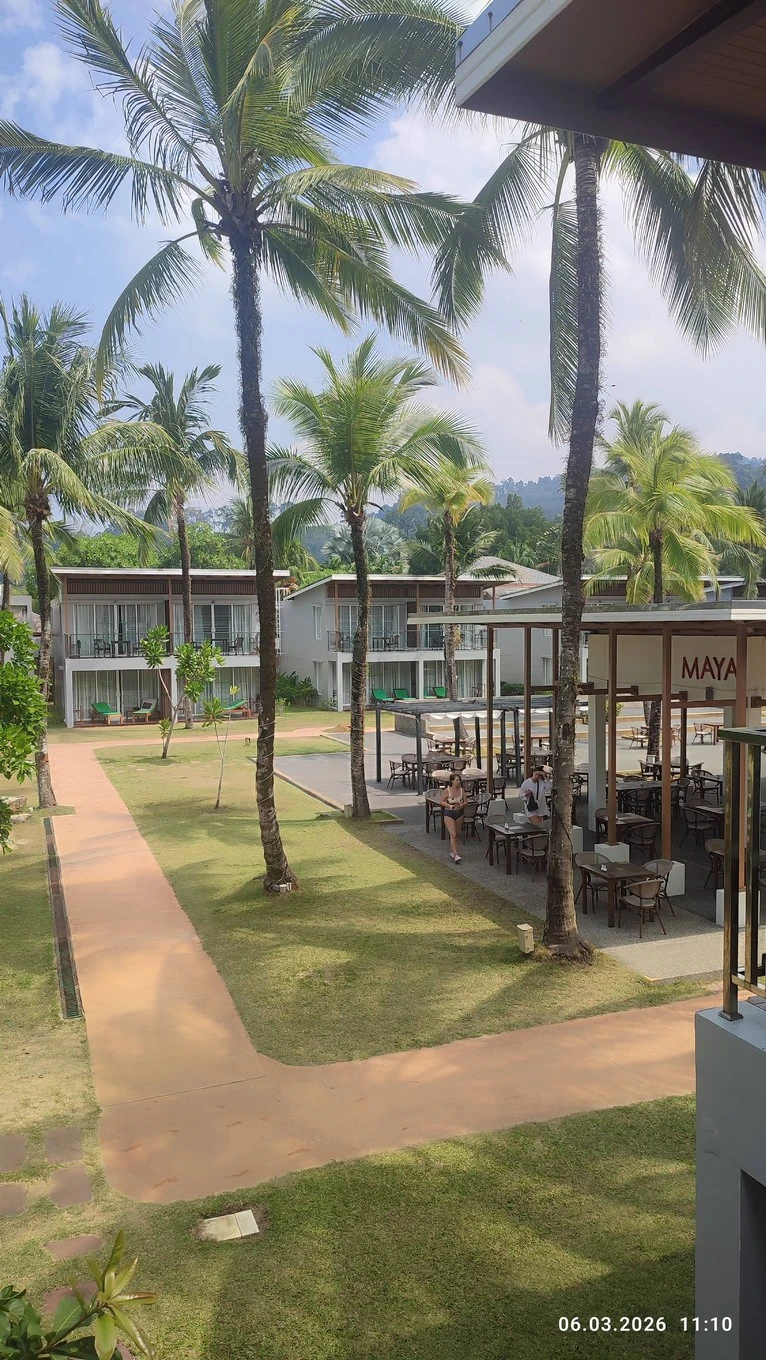 Фото отеля THE BRIZA BEACH RESORT KHAO LAK