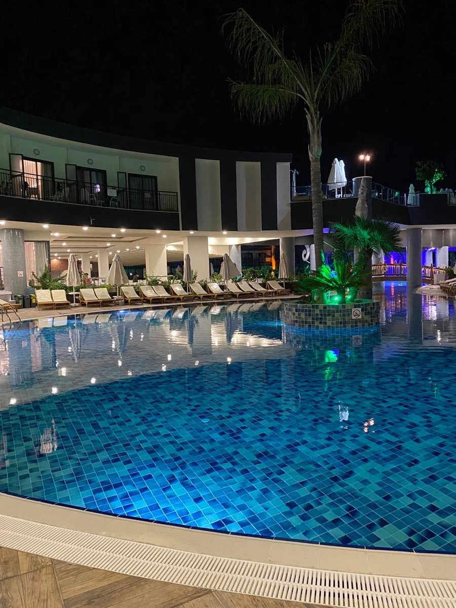 Фото отеля DREAM WORLD PALACE (EX. CRYSTAL SUNHILL RESORT & SPA)