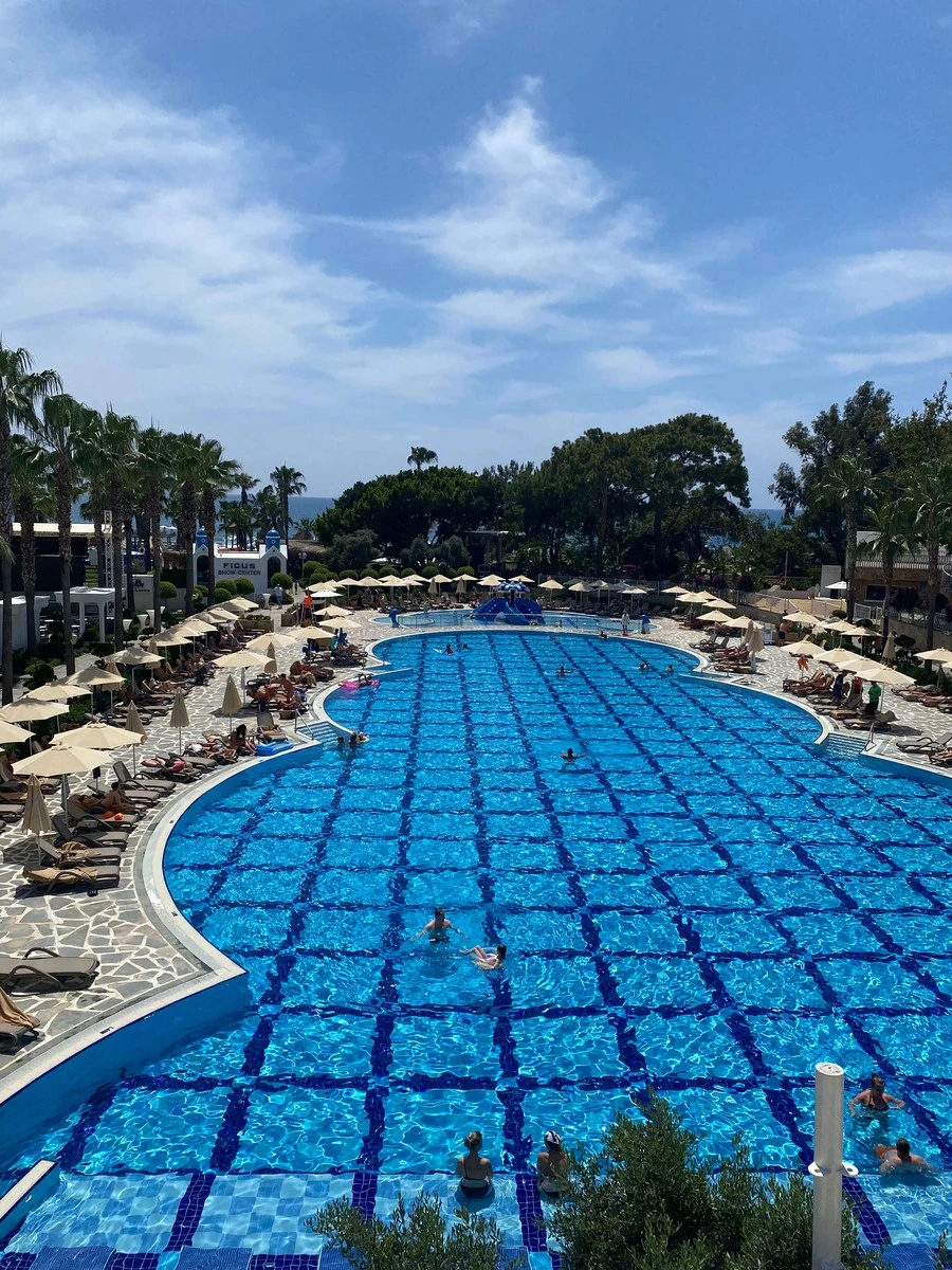 Фото отеля RUBI PLATINUM SPA RESORT & SUITE