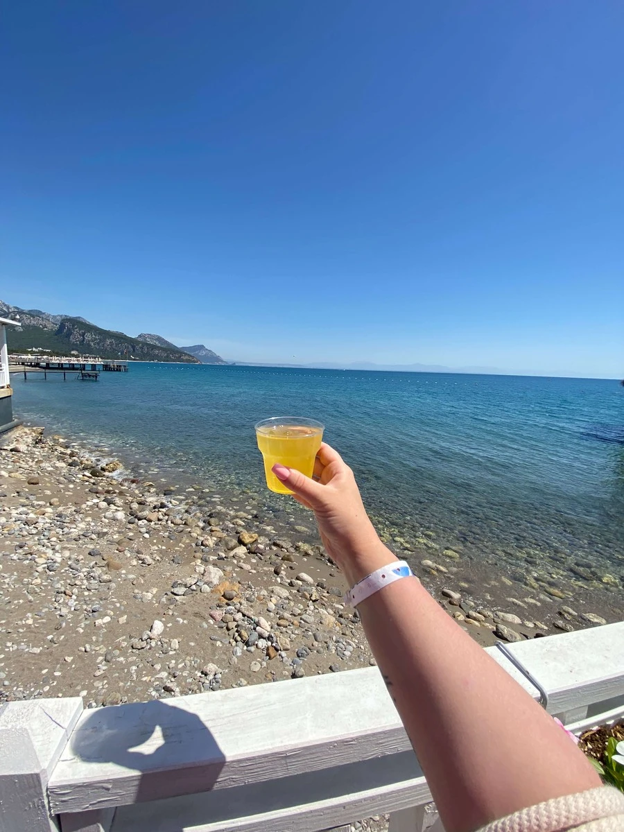 Фото отеля CRYSTAL FLORA BEACH RESORT