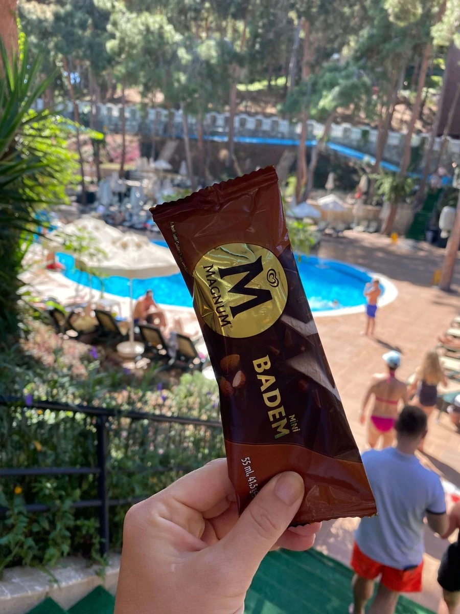 Фото отеля UTOPIA WORLD HOTEL