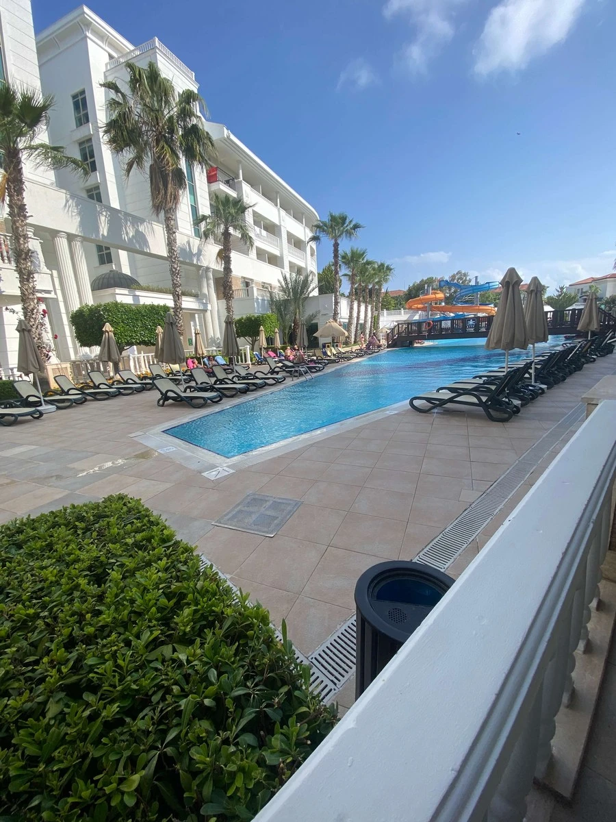 Фото отеля ALBA QUEEN HOTEL