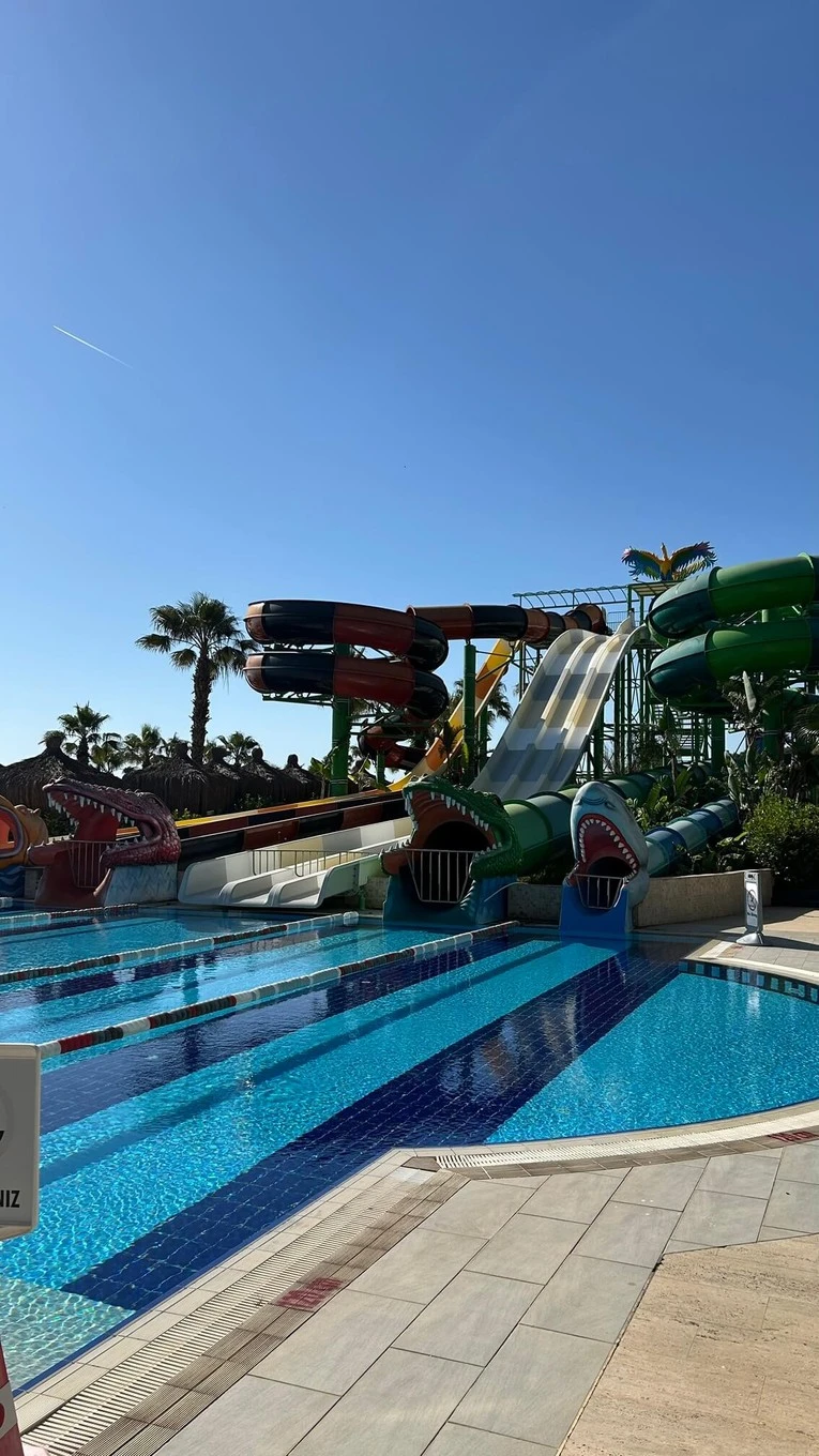 Фото отеля CRYSTAL FLORA BEACH RESORT