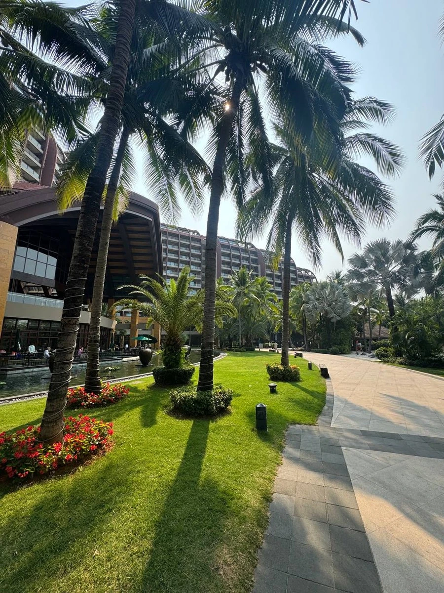 Фото отеля PULLMAN OCEAN VIEW SANYA BAY RESORT & SPA