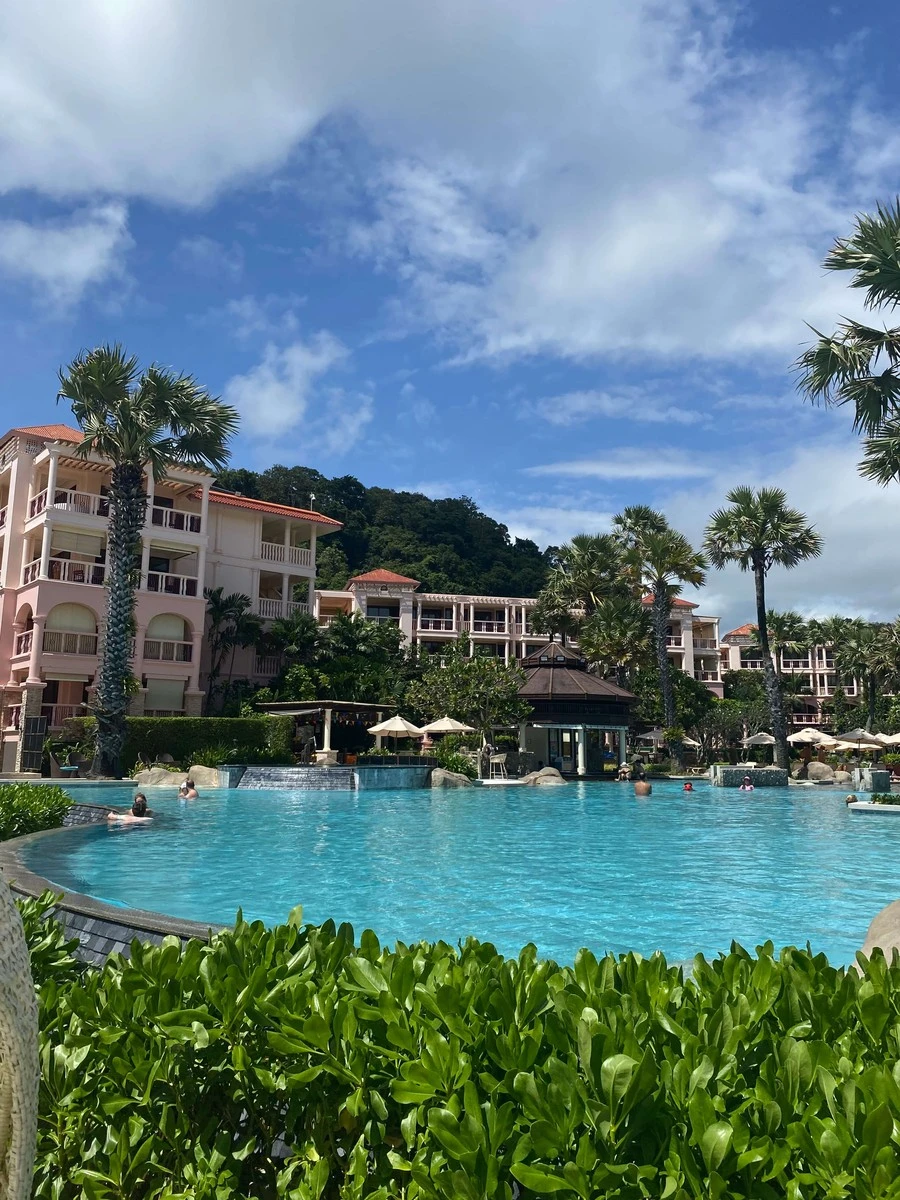 Фото отеля CENTARA GRAND BEACH RESORT PHUKET