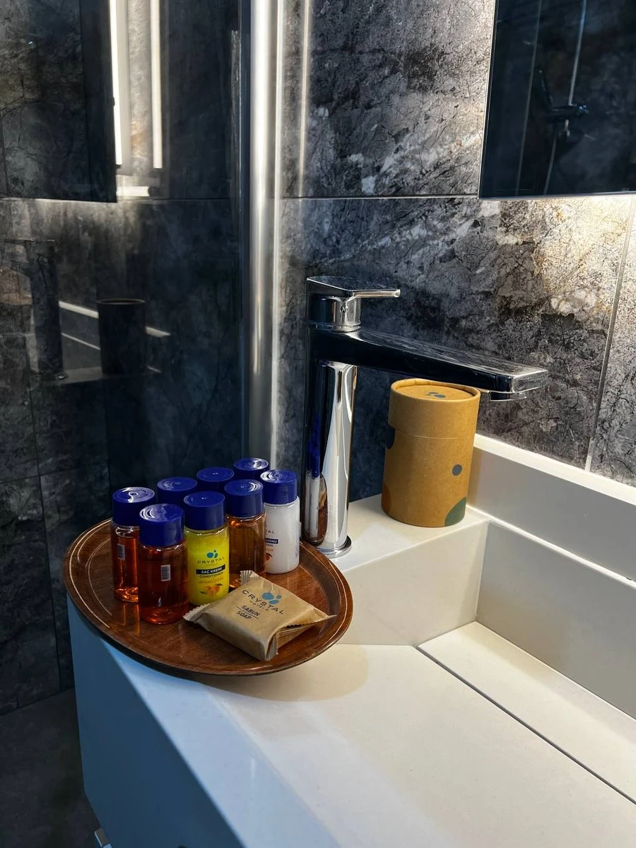 Фото отеля CRYSTAL FLORA BEACH RESORT