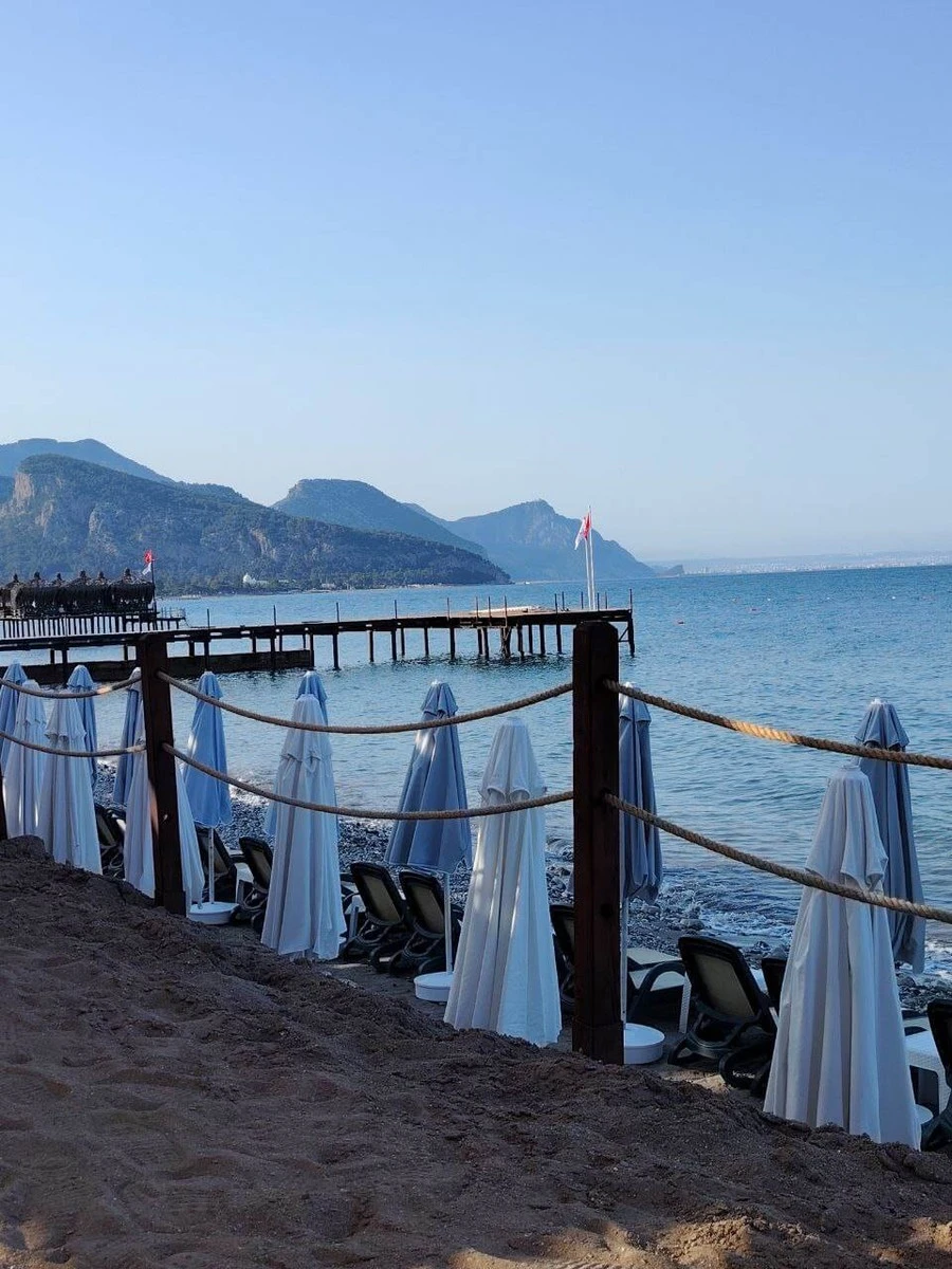 Фото отеля CRYSTAL FLORA BEACH RESORT