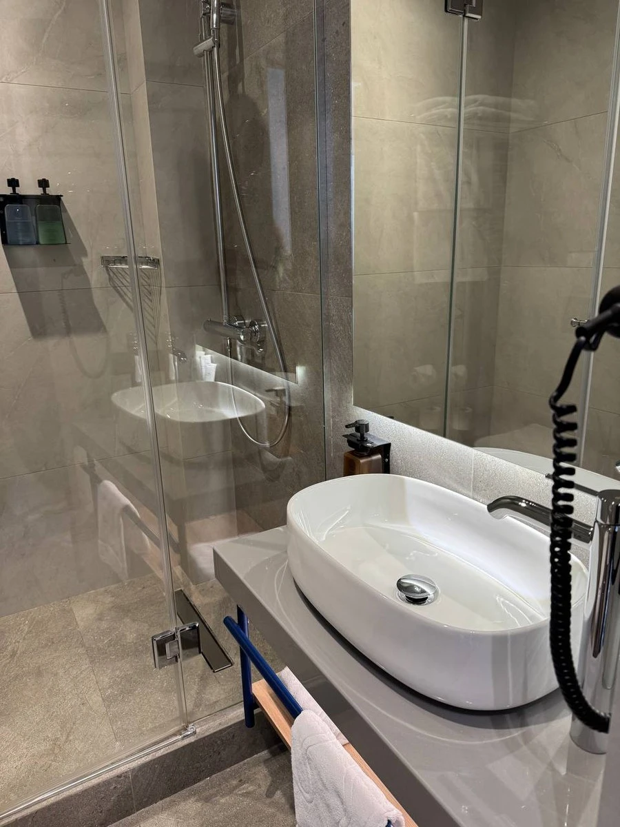 Фото отеля COSMOS ADLER HOTEL (КОСМОС АДЛЕР ОТЕЛЬ)