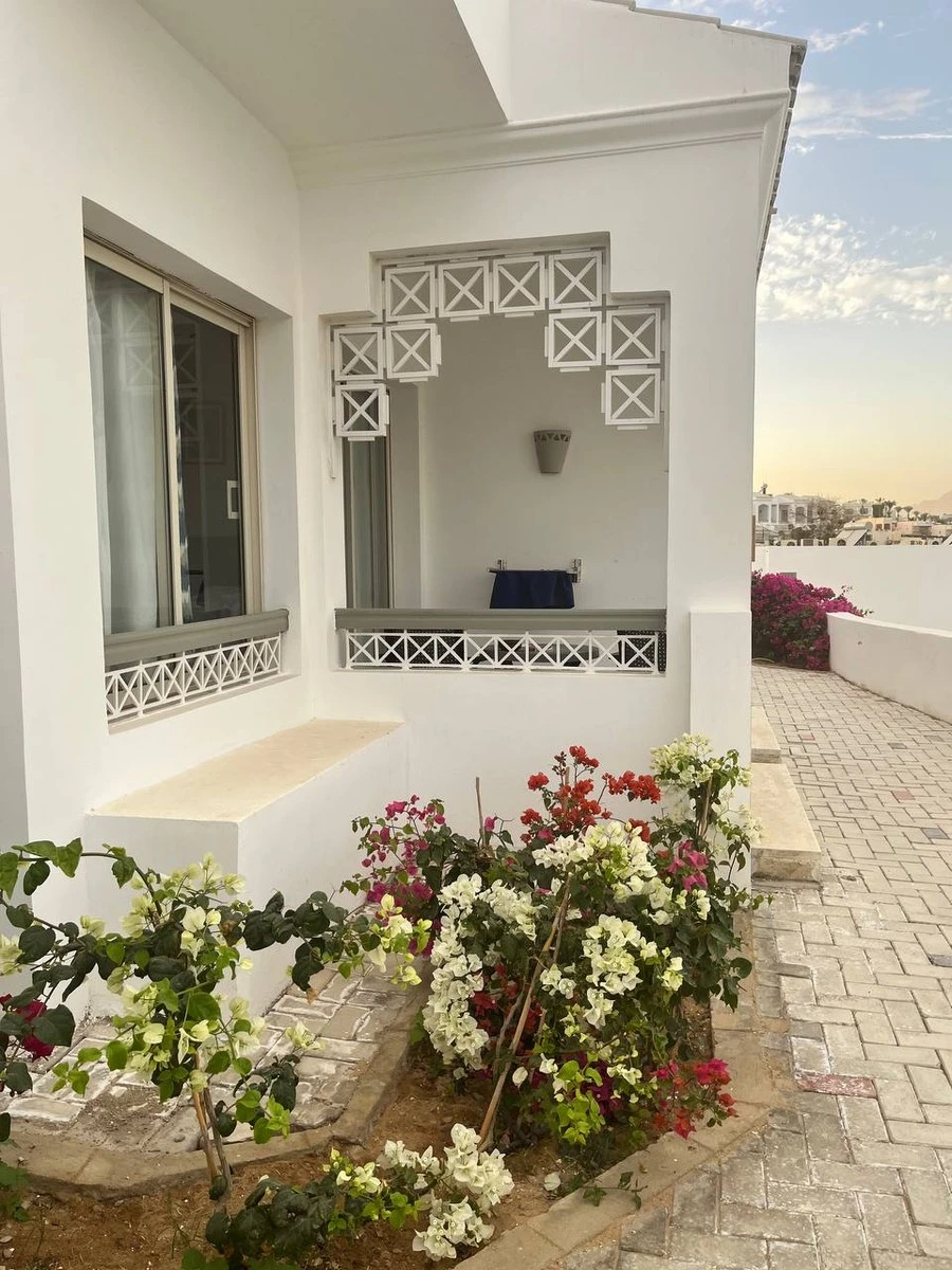 Фото отеля INVIDIA CORAL BEACH TIRAN (EX. CORAL BEACH RESORT TIRAN)