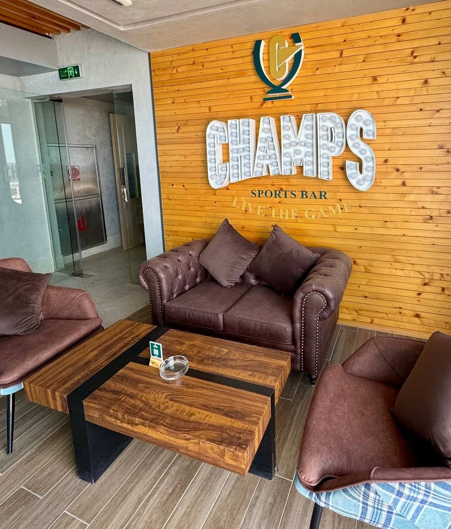 Фото отеля BARCELO RAMADA CITY