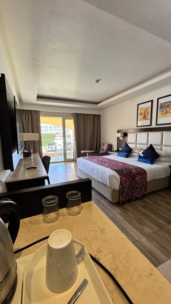 Фото отеля PICKALBATROS WHITE BEACH RESORT