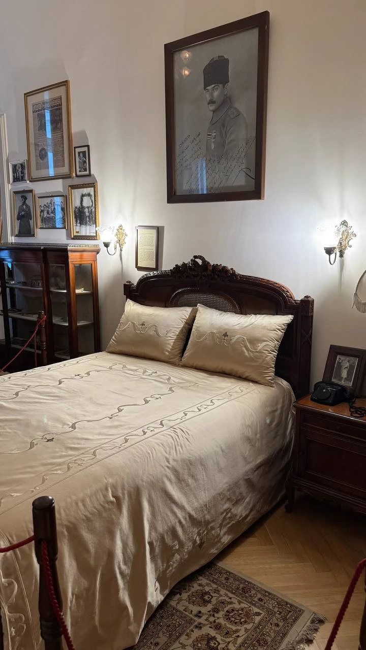 Фото отеля PERA PALACE