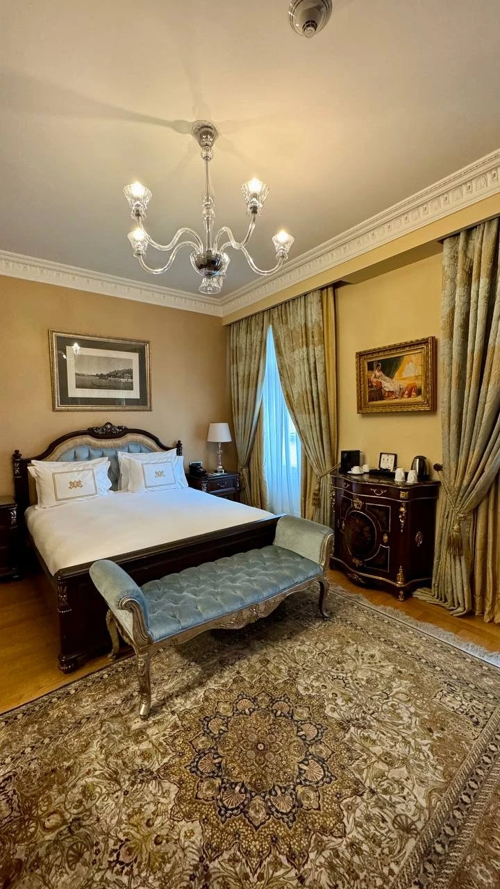 Фото отеля PERA PALACE