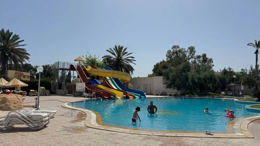 Фото отеля RIVIERA RESORT