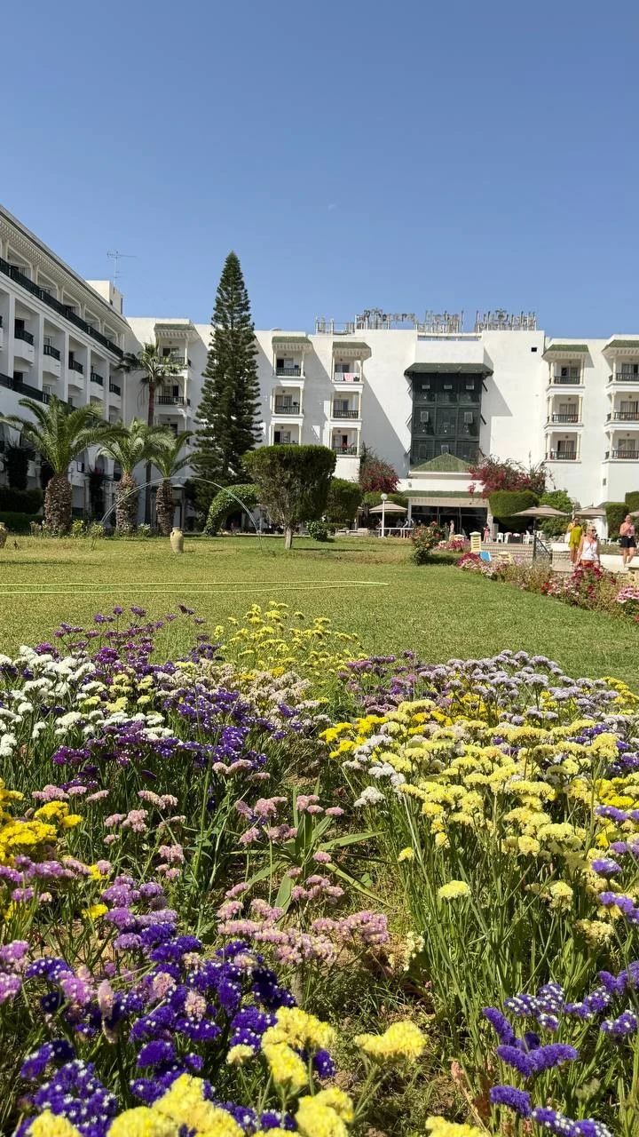 Фото отеля RIVIERA RESORT