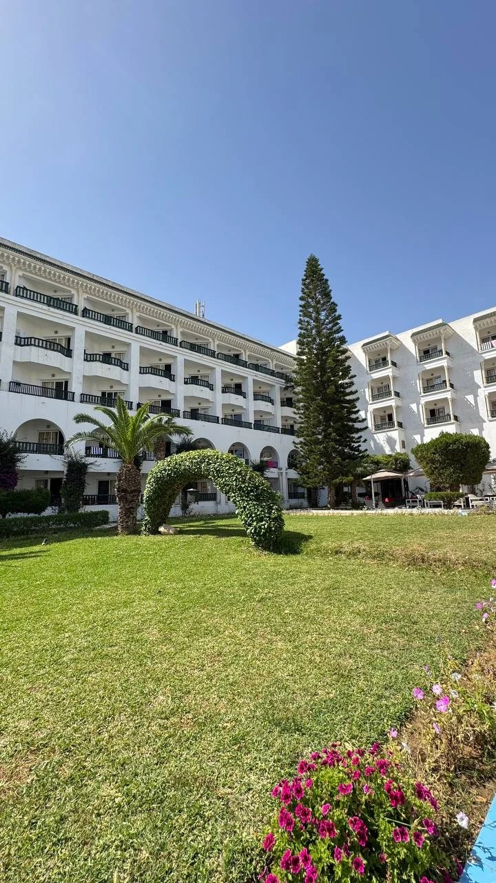 Фото отеля RIVIERA RESORT