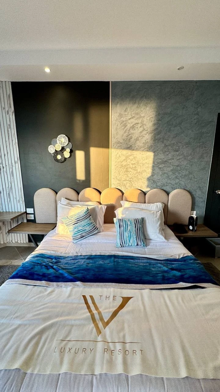 Фото отеля THE V LUXURY RESORT