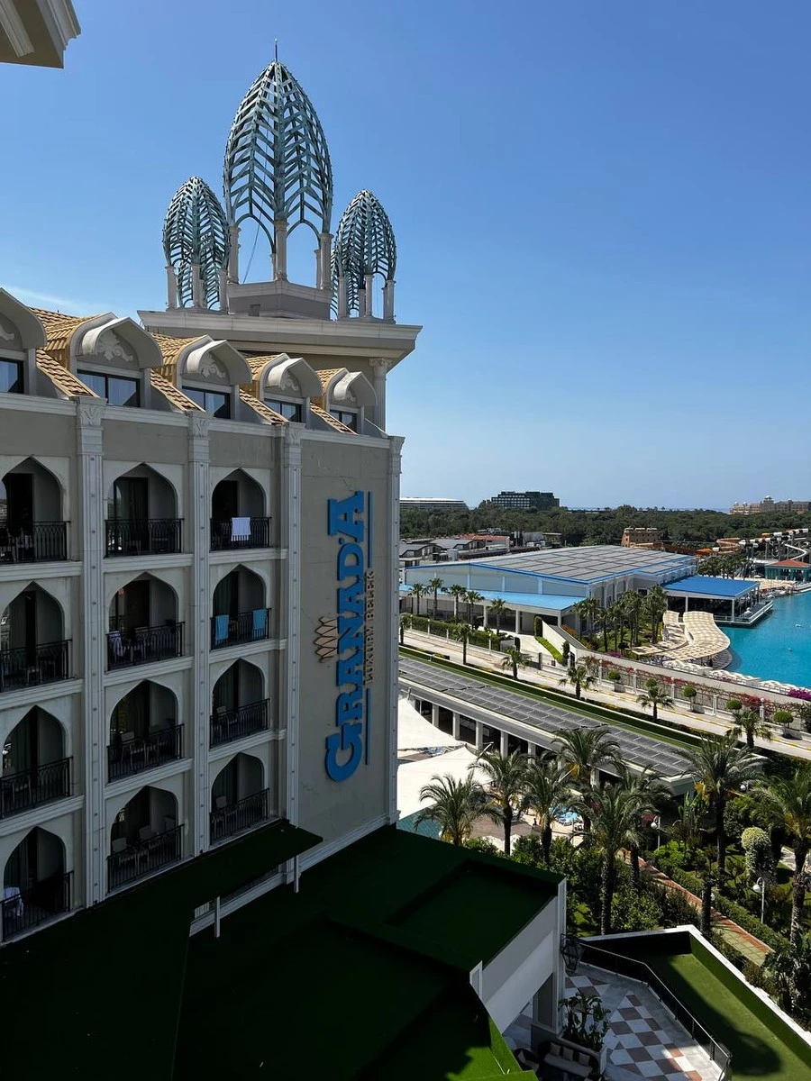 Фото отеля GRANADA LUXURY BELEK