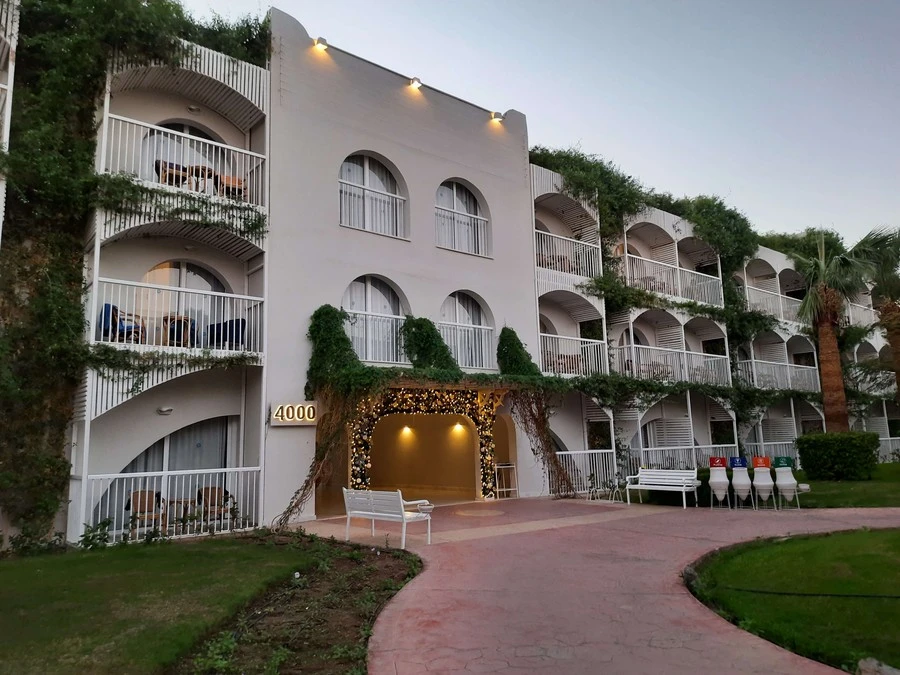 Фото отеля DESERT ROSE RESORT