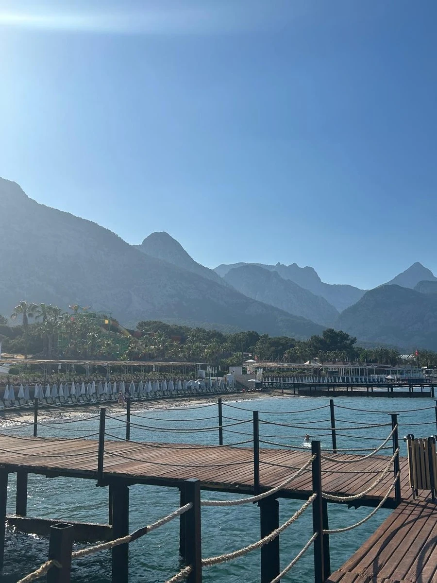 Фото отеля CRYSTAL FLORA BEACH RESORT