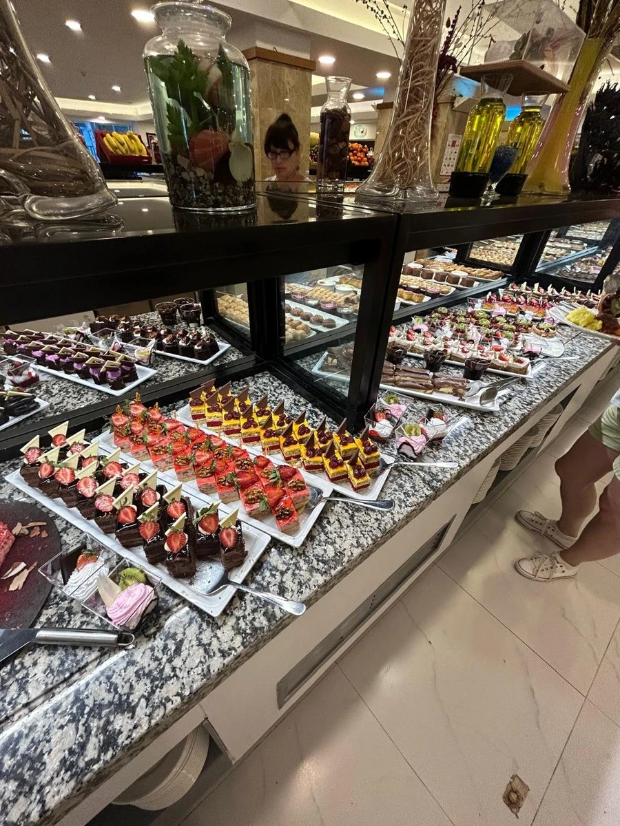 Фото отеля CRYSTAL FLORA BEACH RESORT