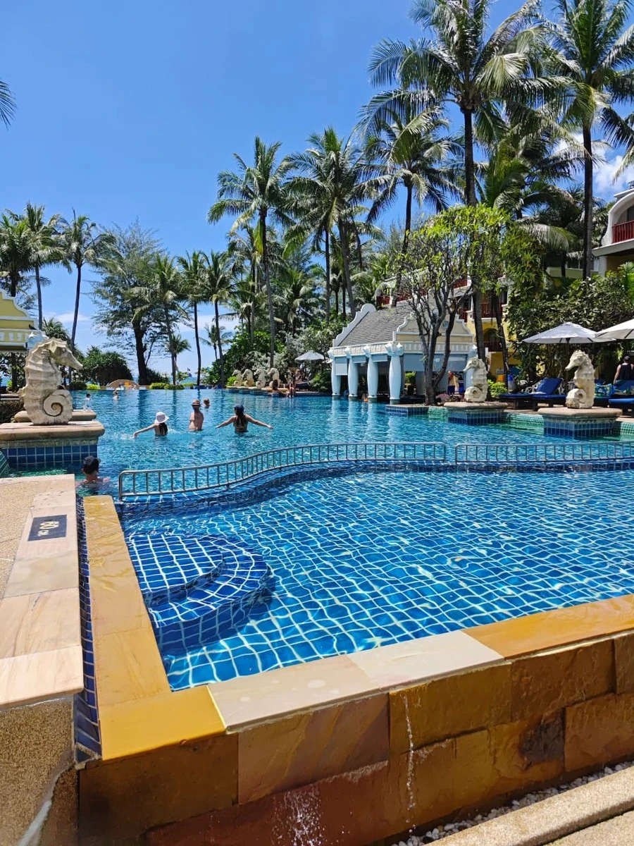 Фото отеля PHUKET GRACELAND RESORT