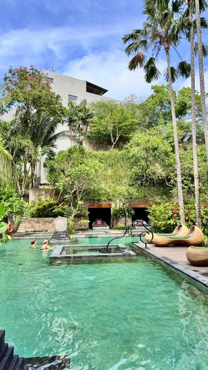 Фото отеля INDIGO BALI SEMINYAK BEACH